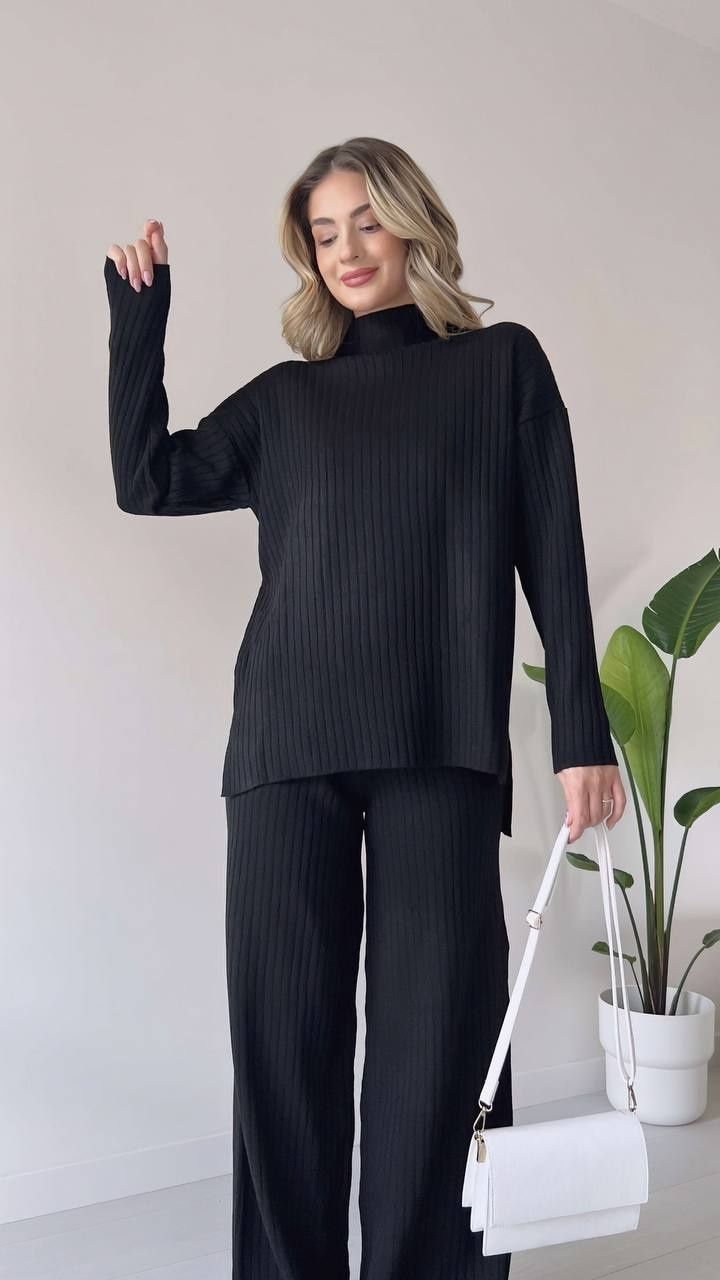 2-Piece Knitted Set with Turtleneck Sweater and Matching Trousers