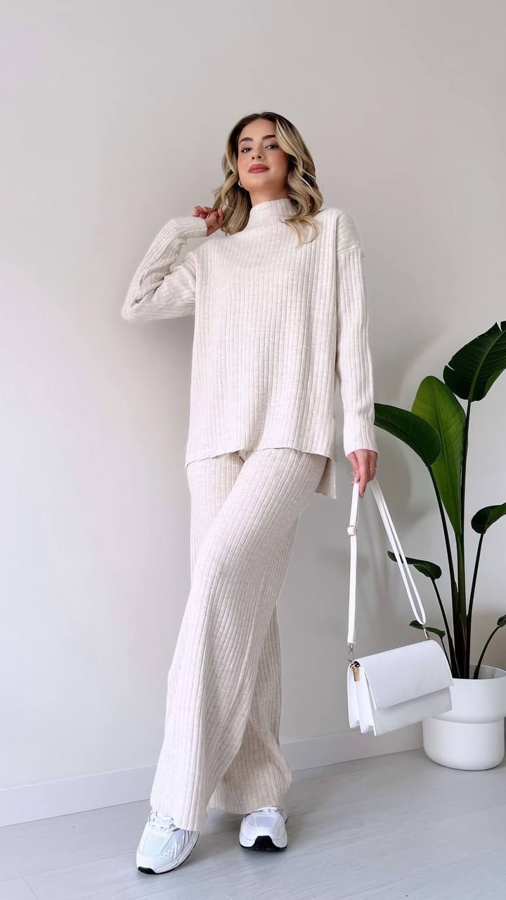 2-Piece Knitted Set with Turtleneck Sweater and Matching Trousers