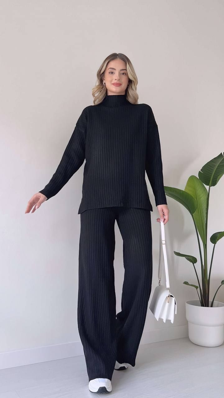 2-Piece Knitted Set with Turtleneck Sweater and Matching Trousers